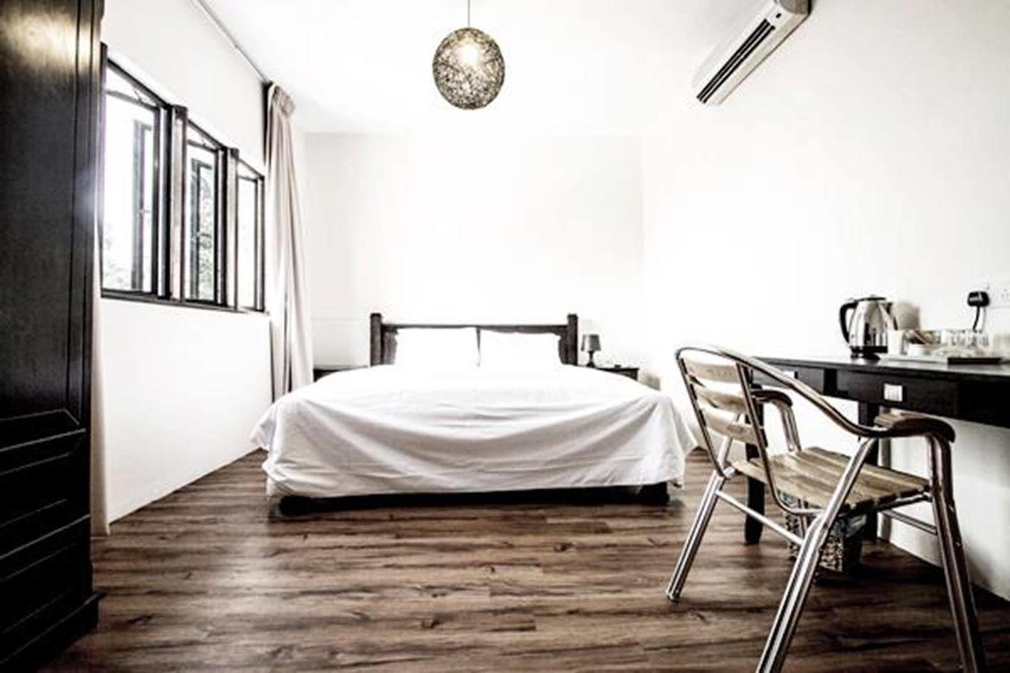 Hotel 8 Boutique By The Sea à Tanjung Tokong Extérieur photo
