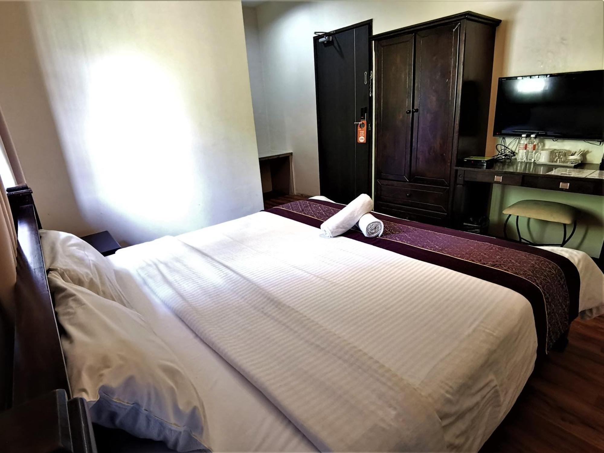Hotel 8 Boutique By The Sea à Tanjung Tokong Extérieur photo